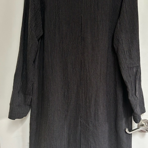 “Grade and Gather” Pinstriped cotton/linen oversized long blazer. - Picture 4 of 7